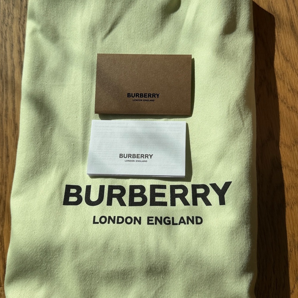 Burberry Medium Taupe Brown
Check Book Tote Bag - Picture 12 of 12